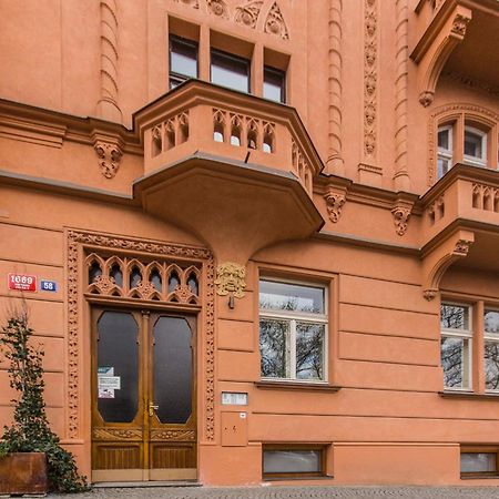 Apartment Slezska 58 Praag Buitenkant foto