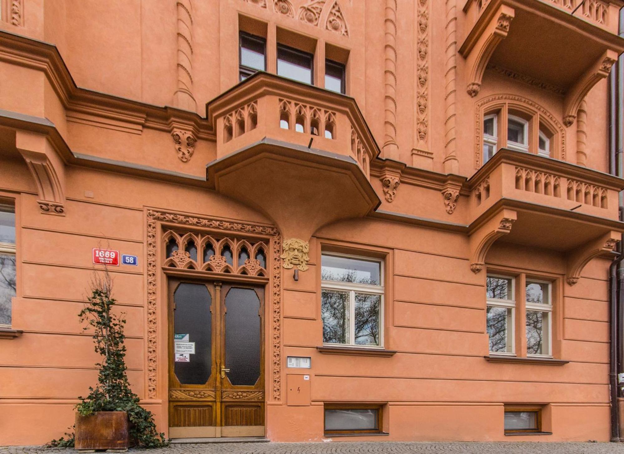Apartment Slezska 58 Praag Buitenkant foto