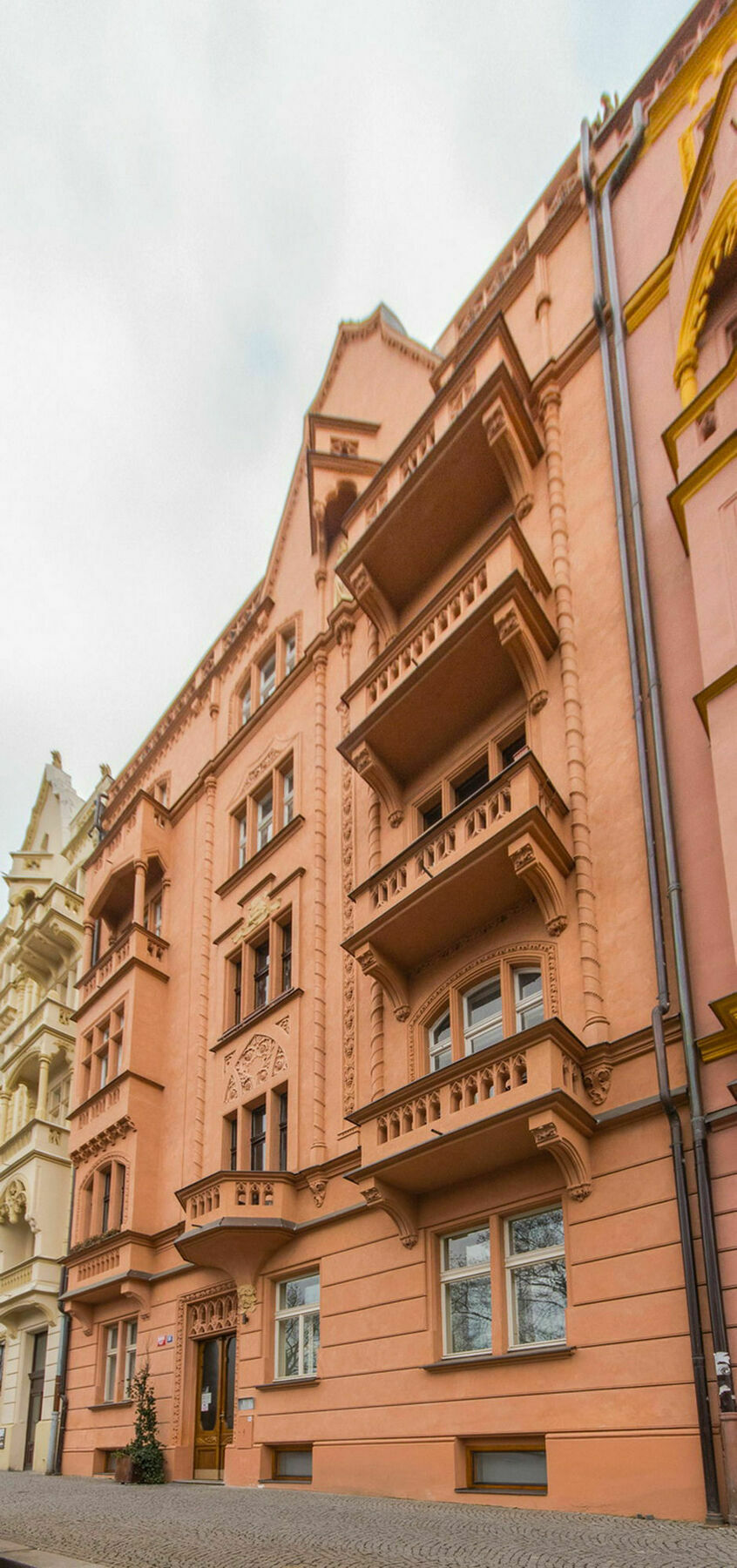 Apartment Slezska 58 Praag Buitenkant foto